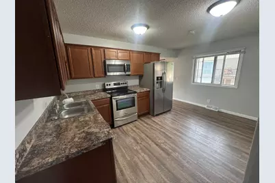 305 Jackson Avenue N, Hopkins, MN 55343 - Photo 11