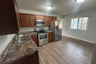 305 Jackson Ave N, Hopkins, MN 55343 - Photo 11