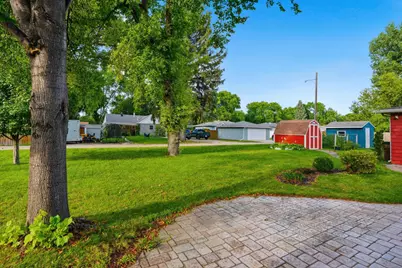 1614 19th Street NW, East Grand Forks, MN 56721 - Photo 31