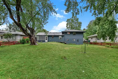 2812 65th Avenue N, Brooklyn Center, MN 55430 - Photo 3