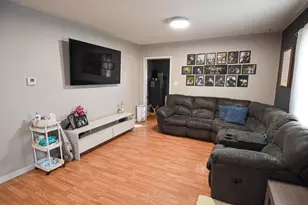 321 State Ave N, Thief River Falls, MN 56701 - Photo 7