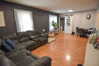 321 State Avenue N, Thief River Falls, MN 56701 - Photo 5