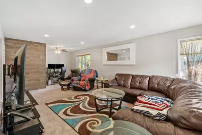 511 7th Avenue E, Shakopee, MN 55379 - Photo 3