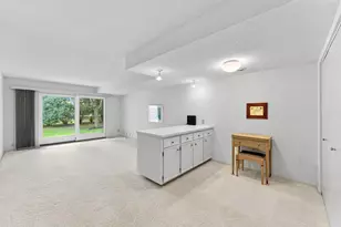 6121 Blake Ridge Rd, Edina, MN 55436 - Photo 17