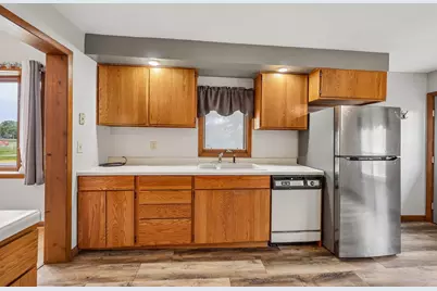 1560 Western Avenue, Cumberland, WI 54829 - Photo 11