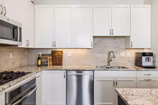 1120 S 2nd St, Minneapolis, MN 55415 - Photo 11