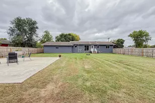 1806 Kansas Ave, Benson, MN 56215 - Photo 5