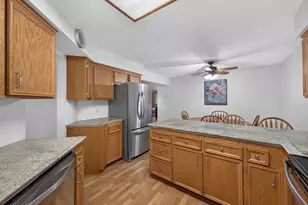 2643 Lake Ct Cir, New Brighton, MN 55112 - Photo 9