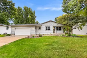408 17th Ave NE, Waseca, MN 56093 - Photo 1