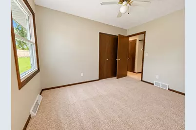 408 17th Avenue NE, Waseca, MN 56093 - Photo 17