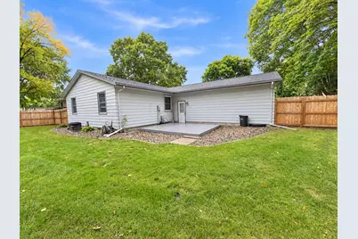 408 17th Avenue NE, Waseca, MN 56093 - Photo 29