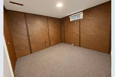 408 17th Avenue NE, Waseca, MN 56093 - Photo 23
