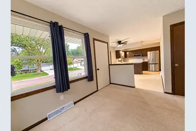 408 17th Avenue NE, Waseca, MN 56093 - Photo 7