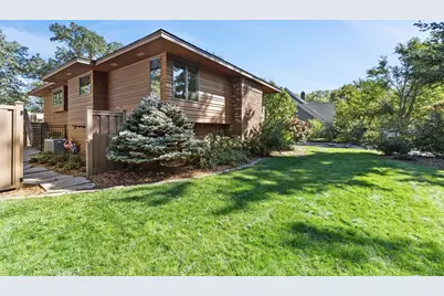 1615 Laurel Avenue, Hudson, WI 54016 - Photo 9