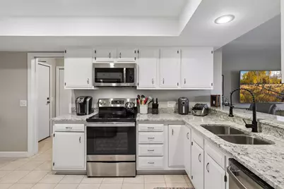 9700 Portland Avenue S #223, Bloomington, MN 55420 - Photo 5