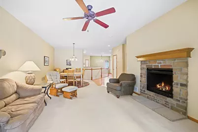 776 Meredith Circle, River Falls, WI 54022 - Photo 9