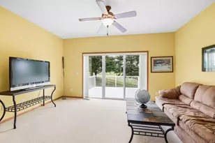 776 Meredith Cir, River Falls, WI 54022 - Photo 11