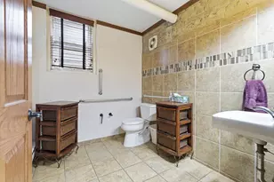 2545 Garfield Ave, Minneapolis, MN 55405 - Photo 11