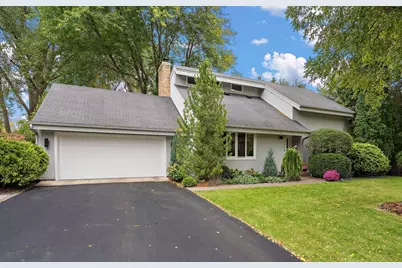 7303 Green Ridge Drive, Eden Prairie, MN 55346 - Photo 3