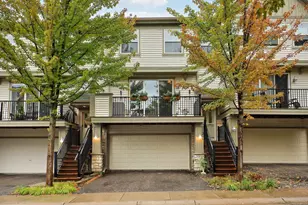 11211 Kinsley St, Eden Prairie, MN 55344 - Photo 1