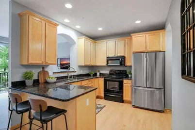 11211 Kinsley Street, Eden Prairie, MN 55344 - Photo 7