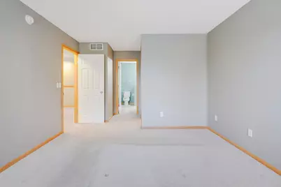 11211 Kinsley Street, Eden Prairie, MN 55344 - Photo 19