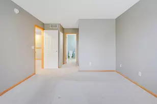 11211 Kinsley St, Eden Prairie, MN 55344 - Photo 19