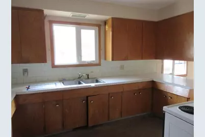 1029 Elm Avenue, Hallock, MN 56728 - Photo 23