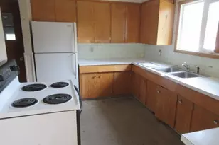 1029 Elm Ave, Hallock, MN 56728 - Photo 19