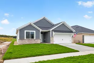 1804 Dale Pl SE, Pine Island, MN 55963 - Photo 27