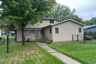 425 Hollett St, Tracy, MN 56175 - Photo 19