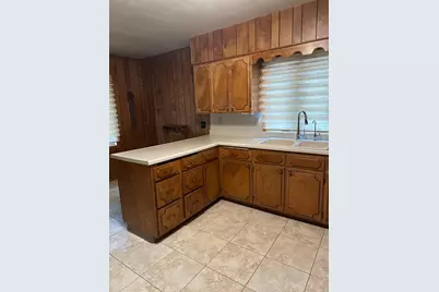 425 Hollett Street, Tracy, MN 56175 - Photo 3