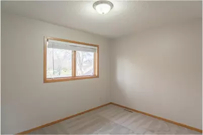 5245 Clayton Dr, Maple Plain, MN 55359 - Photo 15