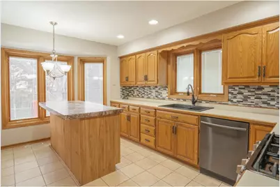 5245 Clayton Dr, Maple Plain, MN 55359 - Photo 3
