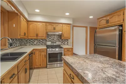 5245 Clayton Dr, Maple Plain, MN 55359 - Photo 5