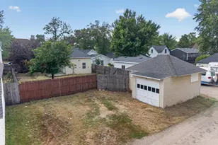104 2nd St NE, Barnesville, MN 56514 - Photo 3