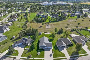 620 Anderson Way, Alexandria, MN 56308 - Photo 3
