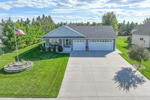620 Anderson Way, Alexandria, MN 56308 - Photo 1