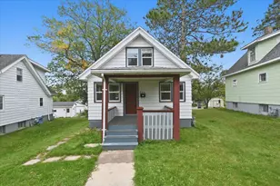 506 Sparkman Ave, Duluth, MN 55803 - Photo 1