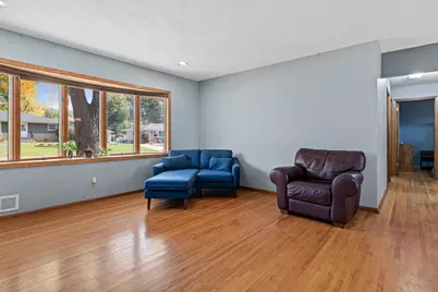 2949 Northview Street, Roseville, MN 55113 - Photo 3