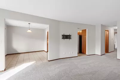 5137 Balmoral Lane, Bloomington, MN 55437 - Photo 7