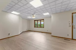1588 Blackhawk Lake Dr, Eagan, MN 55122 - Photo 25