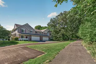 703 Maple Hills Dr, Maplewood, MN 55117 - Photo 43