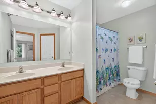 703 Maple Hills Dr, Maplewood, MN 55117 - Photo 31