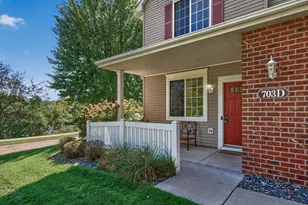 703 Maple Hills Dr, Maplewood, MN 55117 - Photo 3