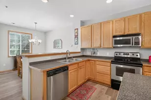 703 Maple Hills Dr, Maplewood, MN 55117 - Photo 19