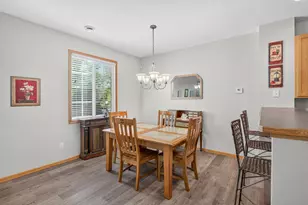 703 Maple Hills Dr, Maplewood, MN 55117 - Photo 11
