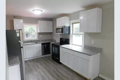 1885 Hawthorne Avenue E, Saint Paul, MN 55119 - Photo 11