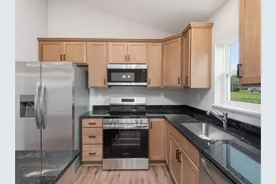 710 Erin Circle, Green Isle, MN 55338 - Photo 11