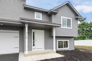 710 Erin Circle, Green Isle, MN 55338 - Photo 3